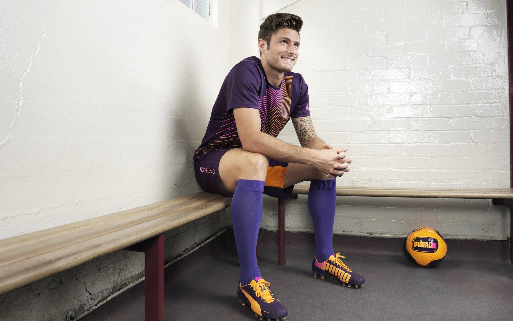 懂球帝2025年6-7月MVP候选名单揭晓,帕尔默领衔,切尔西与巴黎各占三席