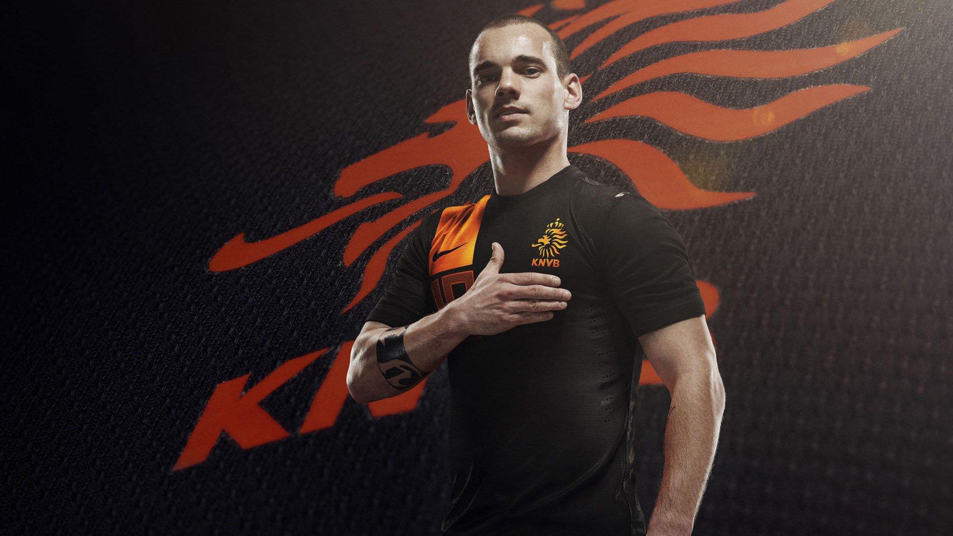 马赫雷斯，曼城近年失血过多，我们那批人每赛季均能造20球